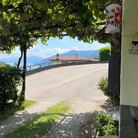 Apartment Beautiful Small With Maggiore View