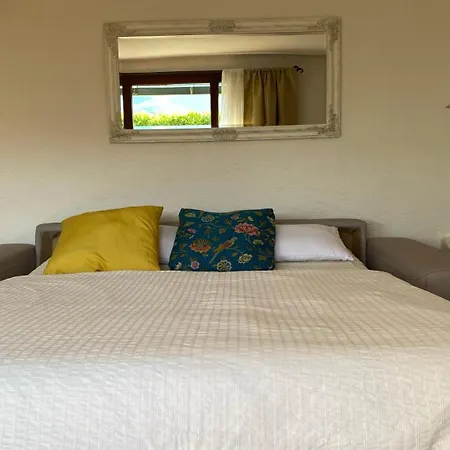 Beautiful Small With Maggiore View Apartment *