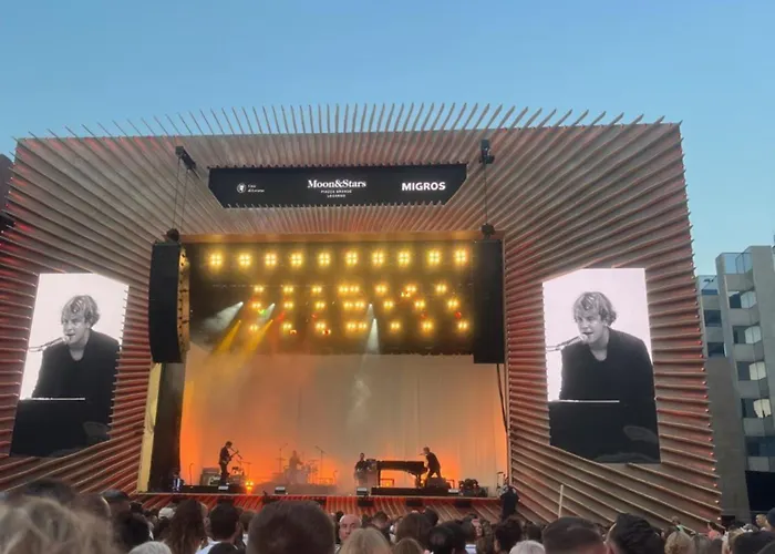 Beautiful Small With Maggiore View Apartman