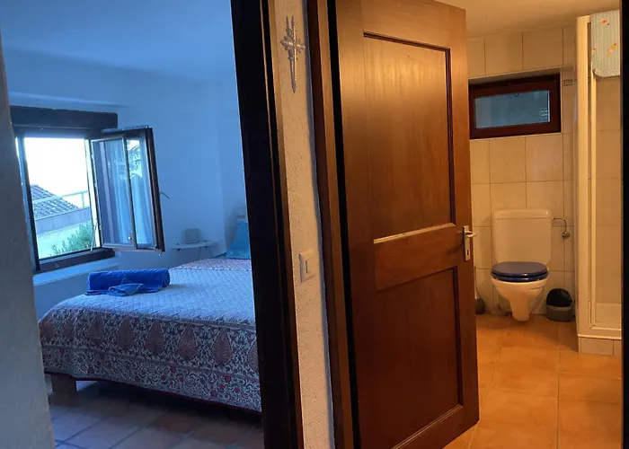 Beautiful Small With Maggiore View Apartment *