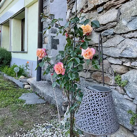 Beautiful Small With Maggiore View Apartment *